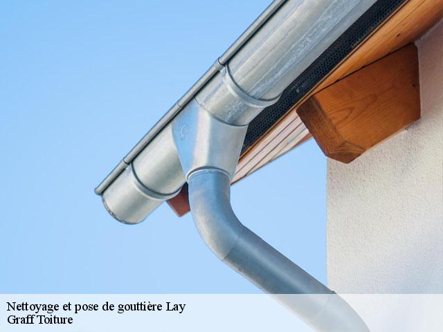 Nettoyage et pose de gouttière lay-42470 Graff Toiture