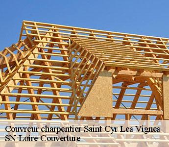 Couvreur charpentier  42210